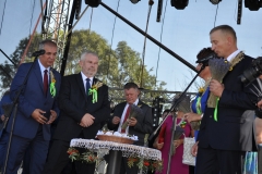Dożynki Powiatowe i Gołeckie Żniwogranie w Przybysławicach - miechowski.pl