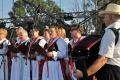 Dożynki Powiatowe i Gołeckie Żniwogranie w Przybysławicach - miechowski.pl