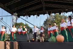 Dożynki Powiatowe i Gołeckie Żniwogranie w Przybysławicach - miechowski.pl