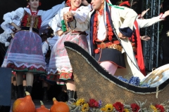 Miechowiacy na inaugurację Dożynek Wojewódzkich Miechów 2016 - miechowski.pl