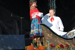 Miechowiacy na inaugurację Dożynek Wojewódzkich Miechów 2016 - miechowski.pl