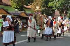 18. Dożynki Województwa Małopolskiego - korowód dożynkowy - miechowski.pl