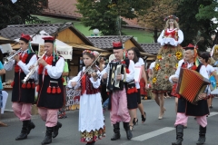 18. Dożynki Województwa Małopolskiego - korowód dożynkowy - miechowski.pl
