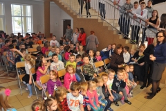 Dzień Kobiet w Zespole Szkolno-Przedszkolnym - Książ Wielki 2017 - miechowski.pl