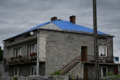 Uszkodzony dach w Pstroszycach I