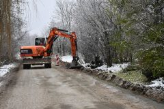 Remont drogi powiatowej w Brzuchani