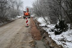 Remont drogi powiatowej w Brzuchani