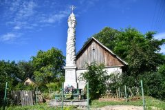 Kapliczka w Boczkowicach przed renowacją