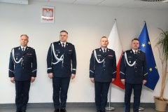 Komendanci policji - wojewódzki oraz odchodzący na emeryturę i nowy w KPP Miechów
