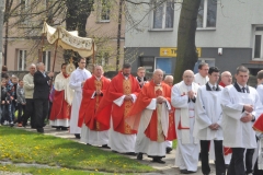 Odpust Parafialny w Książu Wielkim - procesja - Najświętszy Sakrament - fot. Krzysztof Capiga - miechowski.pl