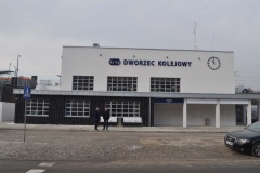 Otwarcie zmodernizowanego Dworca PKP w Miechowie - miechowski.pl - fot. K. Capiga