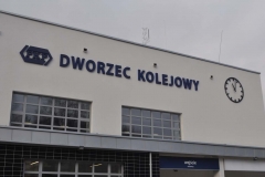 Otwarcie zmodernizowanego Dworca PKP w Miechowie - miechowski.pl - fot. K. Capiga