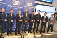 Otwarcie zmodernizowanego Dworca PKP w Miechowie - miechowski.pl - fot. K. Capiga