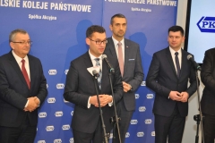 Otwarcie zmodernizowanego Dworca PKP w Miechowie - miechowski.pl - fot. K. Capiga