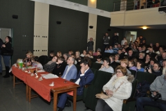 Jury, goście i widzowie Miechowskiego Przeglądu Widowisk Jasełkowych - fot. K. Capiga