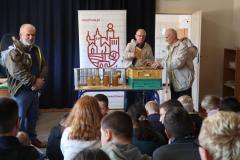 Pszczelarze-w-SOSW-Zagorzycach-06
