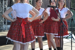 Przedstawicielki gminy Racławice na Dożynkach Powiatowych w Przybysławicach - miechowski.pl