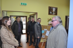 Samorządowcy ze Słaboszowa z wizytą w Bibliotece w Kozłowie - miechowski.pl - fot. K. Capiga