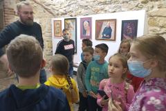 SP-Antolka-lekcja-plastyki-w-Miechowie-04