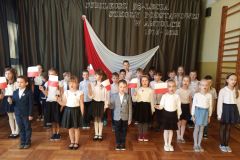 Lekcje-patriotyzmu-w-SP-Antolka-09