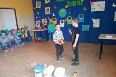 2023-SP-Ksiaz-Maly-Dzien-Ziemi-02