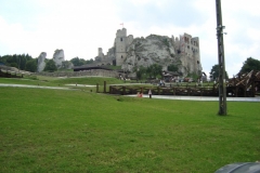 Wakacyjna wycieczka z CKiS do Ogrodzieńca - miechowski.pl