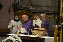 Msza-sw-za-zmarlych-miechowskiego-Hospicjum-05