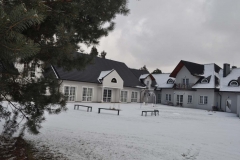 Zajazd Złota Rybka - Czekaj koło Sędziszowa (świętokrzyskie) - w zimowej scenerii