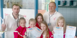 Kolejne sukcesy sekcji pływackiej Sekcja pływacka CKiS z trenerami