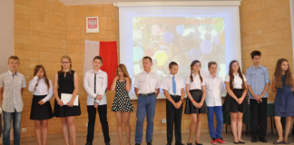 Szóstoklasiści z Książa pożegnali szkołę