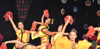 Międzynarodowy folklor w Miechowie Międzynarodowe Małopolskie Spotkania z Folklorem - Miechów 2016 - miechowski.pl - fot. K. Capiga