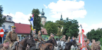 „Kadrówka” 51. raz w Miechowie Marsz Szlakiem I Kompanii Kadrowej - Miechów 2016 - miechowski.pl - fot. K. Capiga