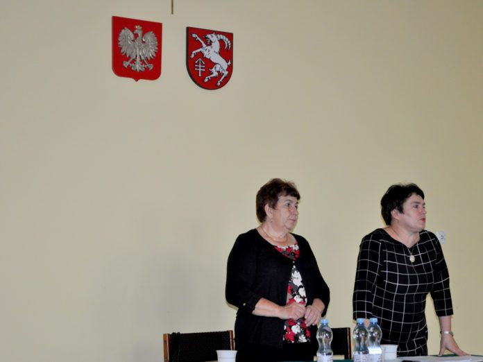 Od prawej: przewodnicząca RG Teresa Florek i jej zastępca - Teresa Gacek - miechowski.pl