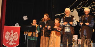 Podopieczni ŚDS z Bochni najlepsi na Festiwalu Kolęd i Pastorałek Zdobywcy I miejsca na Festiwalu Kolęd i Pastorałek Środowiskowych Domów Samopomocy - ŚDS Bochnia - fot. K. Capiga