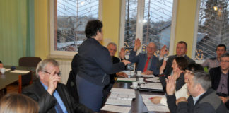 Budżet gminy Kozłów w skrócie Głosowanie nad uchwałą budżetową gmina Kozłów na 2017 rok - miechowski.pl