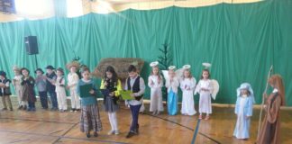 Choinka szkolna najmłodszych