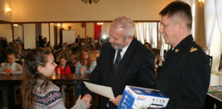 Konkurs plastyczny o pracy strażaków