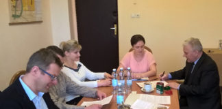 Umowa na budowę sali gimnastycznej podpisana