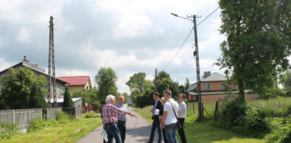 Wodociągi w rozbudowie Przekazanie placu pod rozbudowę wodociągu