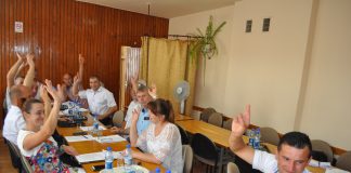 Nowy radny, wiceprzewodniczący i absolutorium dla wójt gminy Jednomyślne głosowanie nad absolutorium dla wójt gminy za 2016 rok