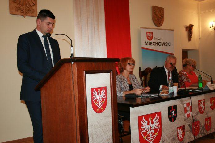 Łukasz Smółka, szef Gabinetu Politycznego Ministra Infrastruktury i Budownictwa, który omówił plany i realizacje inwestycji drogowych w Małopolsce