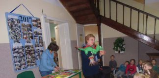 Spotkanie z bajkowymi postaciami w bibliotece