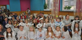 VII Gminny Konkurs Kolęd i Pastorałek w Kozłowie za nami Wśród startujących w konkursie nie brakowało śpiewających Aniołków, Pastuszków, Mędrców, Świętej Rodziny