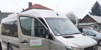 Sesja w Książu Wielkim z Mercedesem w tle. Powrót do strefy ekonomicznej