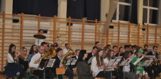 Karnawałowy koncert w Racławicach Koncert Karnawałowy w Racławicach w wykonaniu Parafialnej Orkiestry Dętej z Wrocimowic