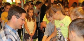 Kawa czy herbata? – spotkanie z Pawłem Beręsewiczem w Gołczy