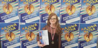 Srebrna Nutka dla Moniki Glaba, wokalistki GOK Kozłów Monika Glaba