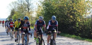 Przejechali na rowerach 200 km