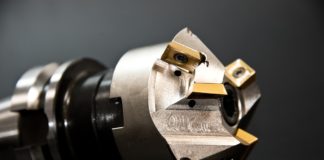 Komu zaufać w kwestii zakupu części do tokarek i jak nie dać się oszukać