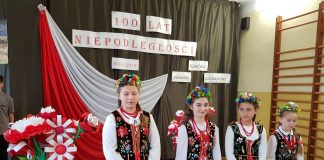 Szkolny Konkurs Pieśni Patriotycznych w Antolce